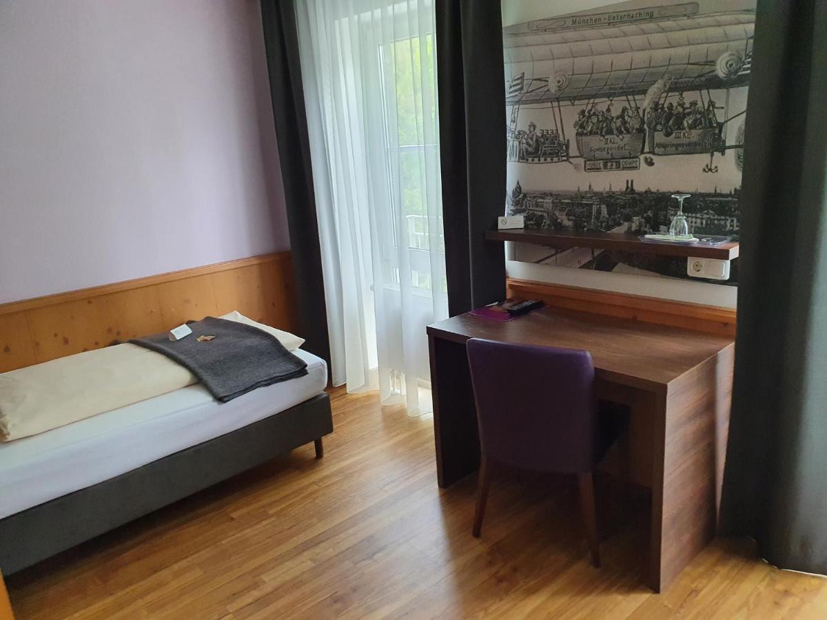 Boutique Hotel Beckenlehner Унтерахинг Екстериор снимка